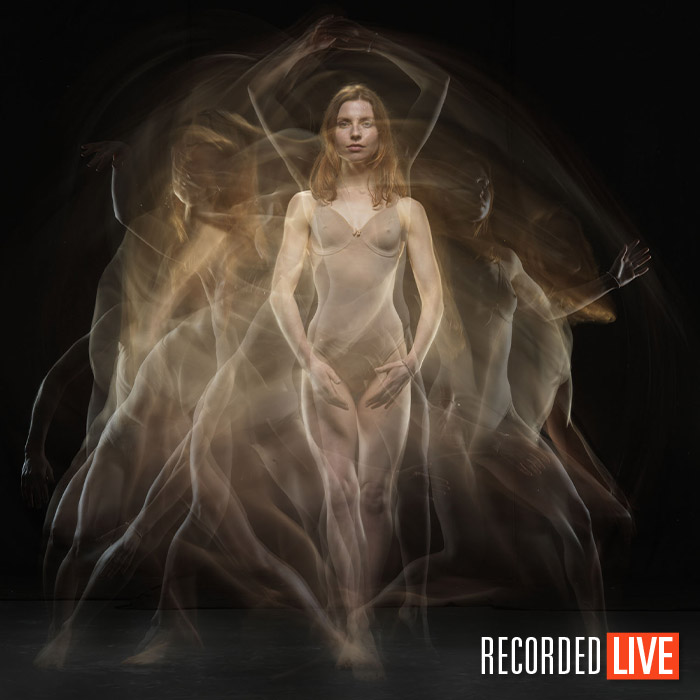 Image of dancer with motion blur and frozen movement